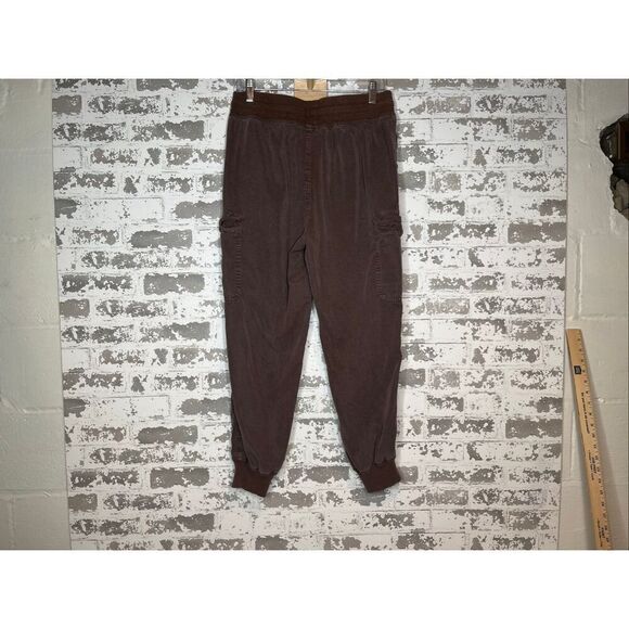 Aerie | women brown cargo jogger pants - Picture 8 of 9